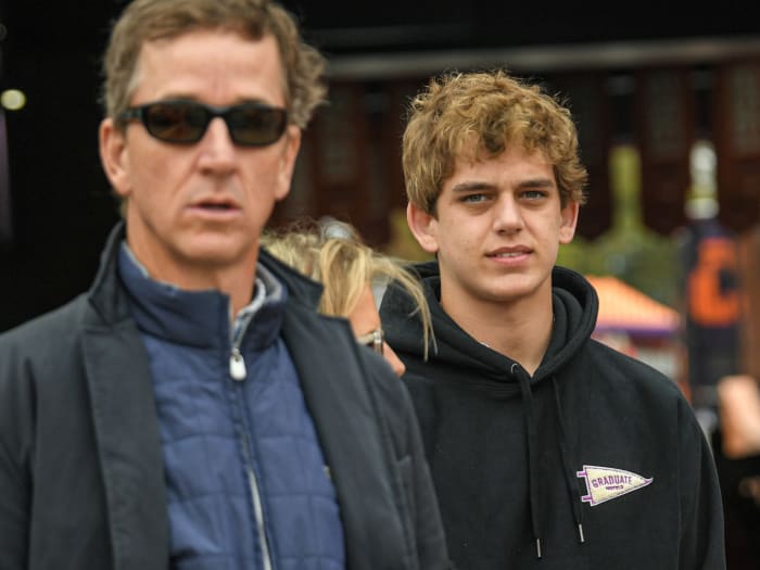 arch-manning-commitment